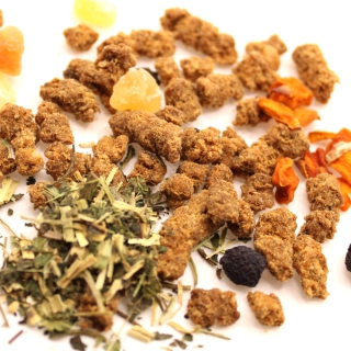 Trockenzutaten aus Gemüse nach eigener Wahl für eine ausgewogene Trocken Barf Mahlzeit